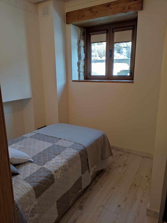 サジェント・デ・ガジェゴ Casitas En Sallent En El Centroヴィラ エクステリア 写真