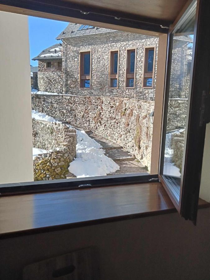 サジェント・デ・ガジェゴ Casitas En Sallent En El Centroヴィラ エクステリア 写真